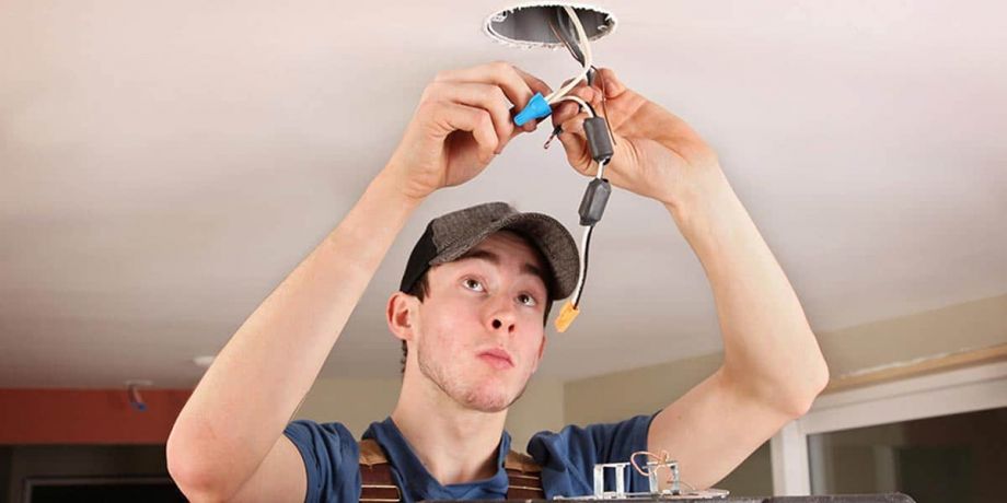 best-electrician-in-Jasper-Georgia-installing-a-ceiling-fan