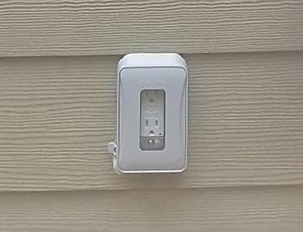 outdoor-electrical-outlet